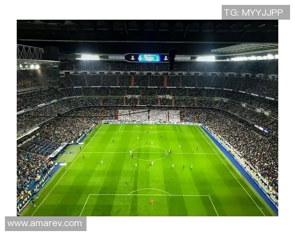 昔日绿茵巨星告别赛场化身金牌解说员再续足球传奇 昔日绿茵巨星告别赛场化身金牌解说员再续足球传奇