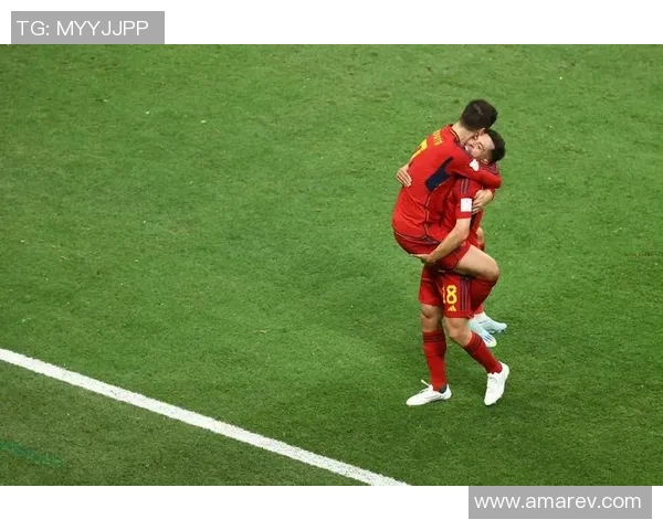 足球球星泪奔瞬间震撼全场引发无数球迷共鸣与热烈讨论